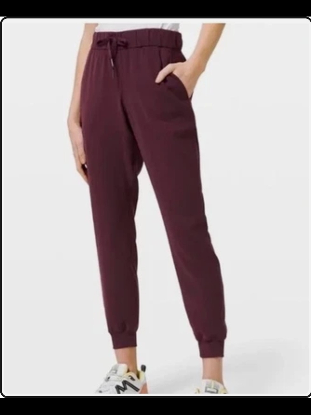 Lululemon Women's On The Fly Luxtreme Jogger Pants Dark Burgundy Size 6